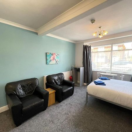 Large Ground Floor Studio Holiday Apartment Skegness - Flat 12 Exteriör bild